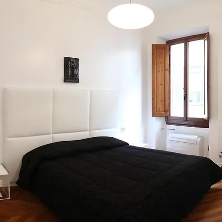 Apartment Deluxe *